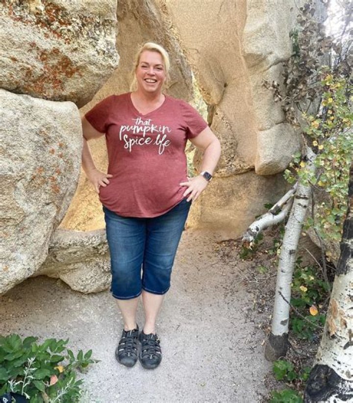 Janelle dropped 100 pounds during her weight loss journey