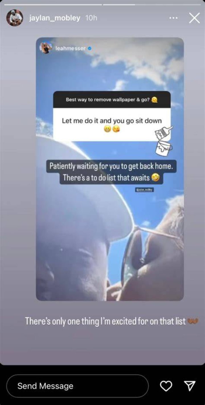 Jaylan wrote a suggestive response to his lover