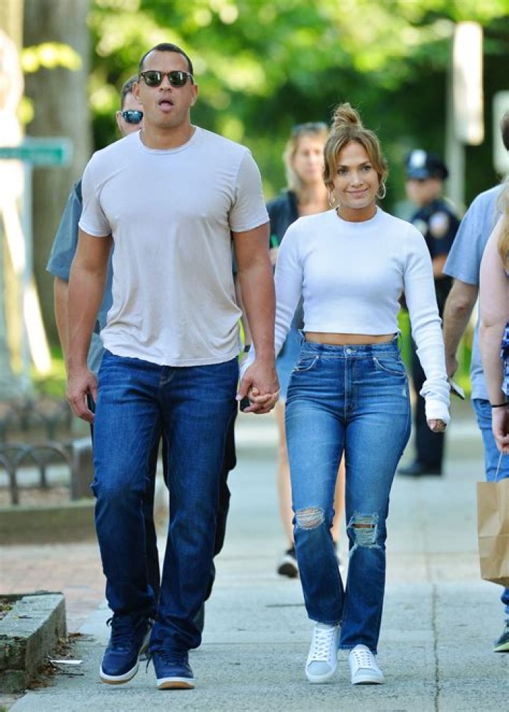 Jennifer Lopez and Alex Rodriguez have confirmed their split