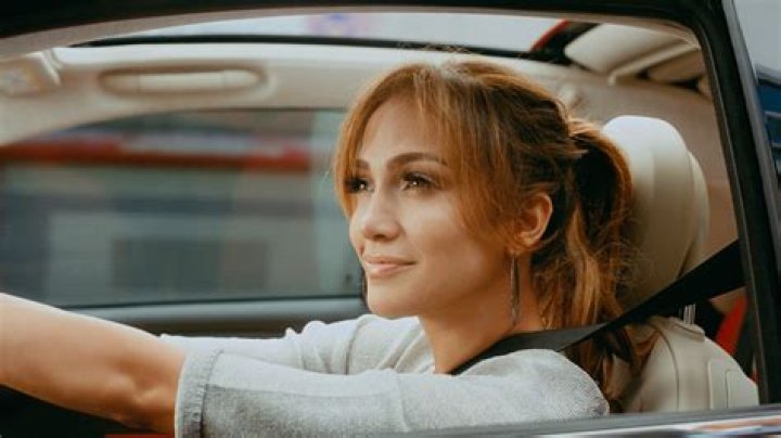 Jennifer Lopez driving the Fiat 500 Abarth