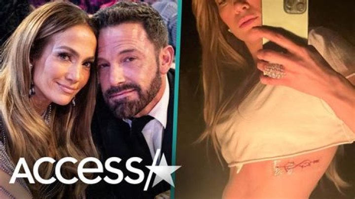 Jennifer Lopez infinity tatoo selfie
