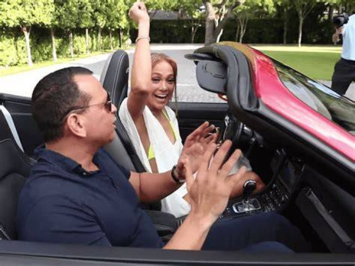 Jennifer Lopez&rsquo;s former Porsche 911 GTS