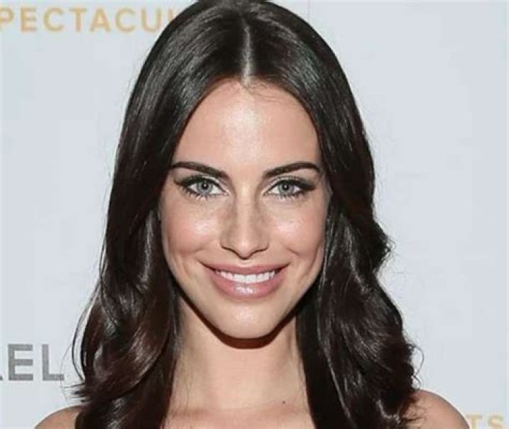 Jessica Lowndes Net Worth, Income, Salary, Earnings, Biography, How much money make?