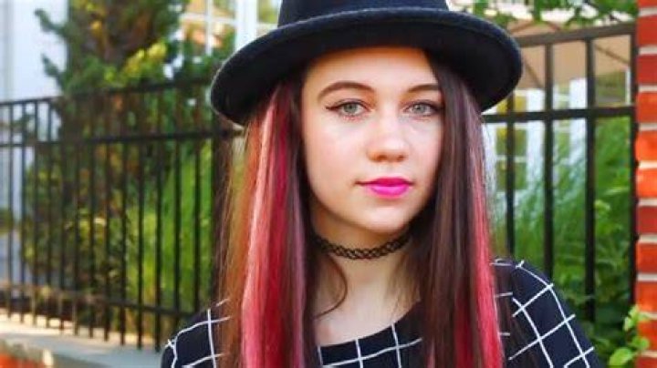 Jessie Paege Wiki, Biography, Age, Height, Weight, Net Worth, Ethnicity, Religion, Life, Trivia, Affair, Dating, Boyfriend, Girlfriend