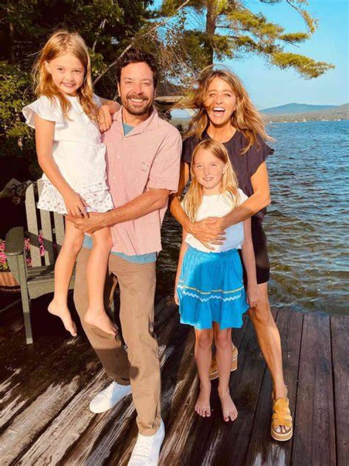 Jimmy Fallon&rsquo;s Daughter Winnie Crashes His Show to Debut Missing Tooth