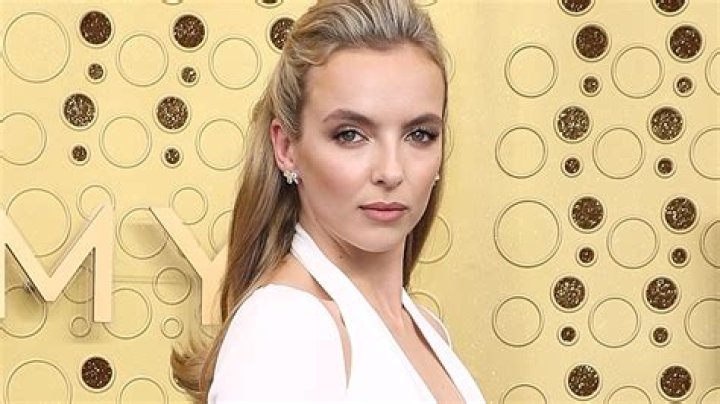 Jodie Comer admitted that she is self-conscious when she is asked to look sexy