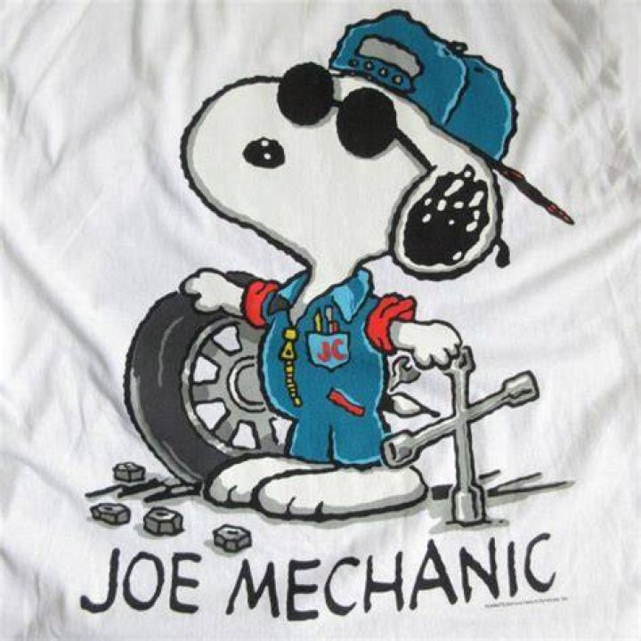Joe, a mechanic for 40 years, has shared some insight on two sneaky auto store scams that can cost car owners hundreds