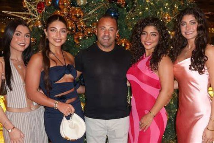 Joe Giudice Confirms Daughters Will Be Visiting Him in Italy for Christmas