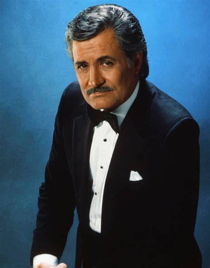 John Aniston played the role of Victor Kiriakis