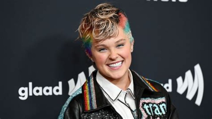 JoJo Siwa: &lsquo;It&rsquo;s Really, Really Sad&rsquo; People Don&rsquo;t Talk to Dance Moms&rsquo; Abby Lee Miller Anymore