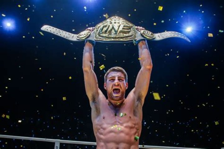 Jonathan Haggerty makes the first defence of his bantamweight Muay Thai title against Felipe Lobo