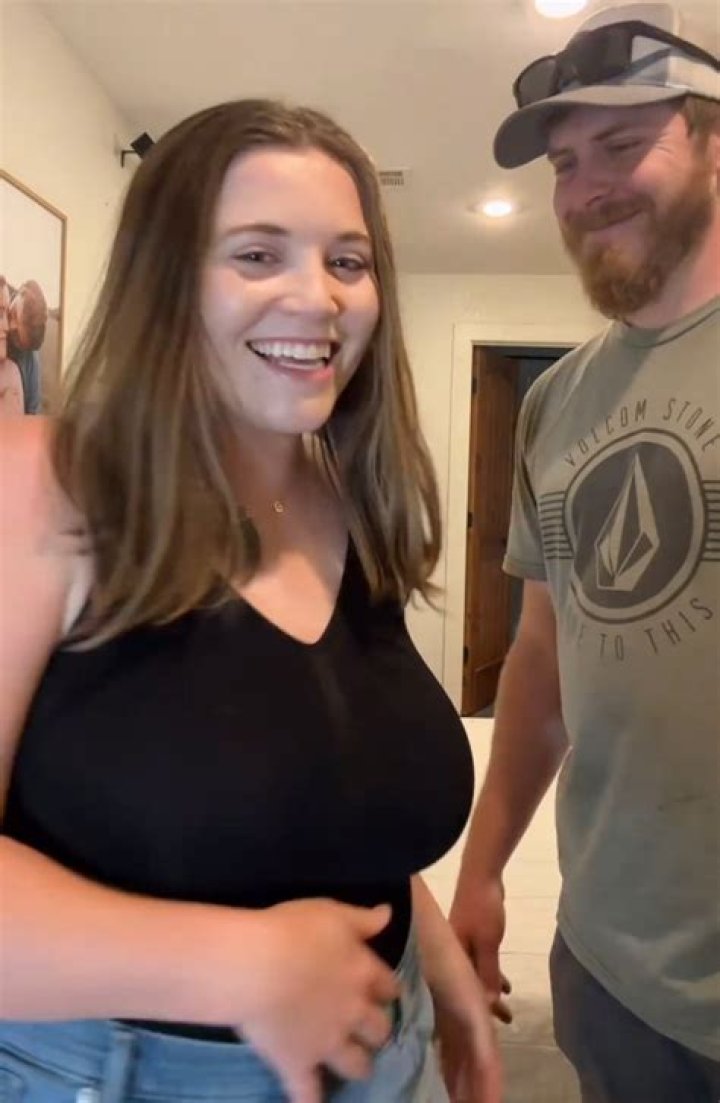 Joy-Anna Duggar showed off her brand new highlights