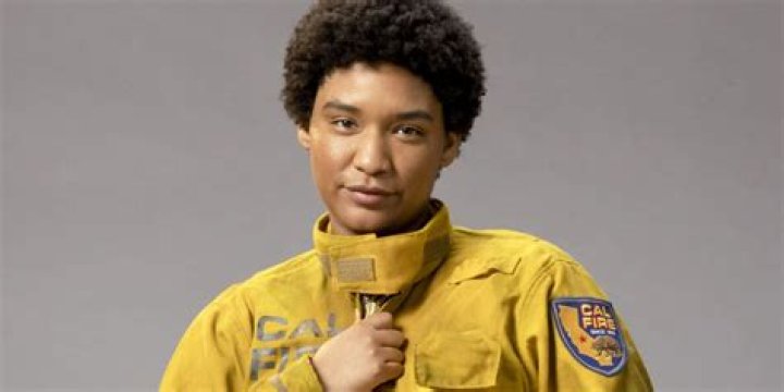 Jules Latimer is Eve