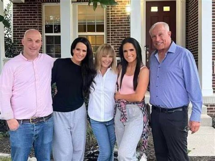 Julia Lauren Shehadi Age, Wiki, Biography, Wife, Children, Salary, Net Worth, Parents Julia Lauren Shehadi Age, Wiki, Biography, Wife, Children, Salary, Net Worth, Parents