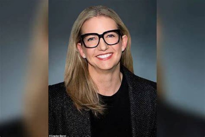 Julie Oliver Wikipedia, Biography, Husband, Age, Political Party, Net Worth, Education Julie Oliver Wikipedia, Biography, Husband, Age, Political Party, Net Worth, Education