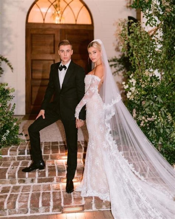 Justin and Hailey Bieber wedding veil