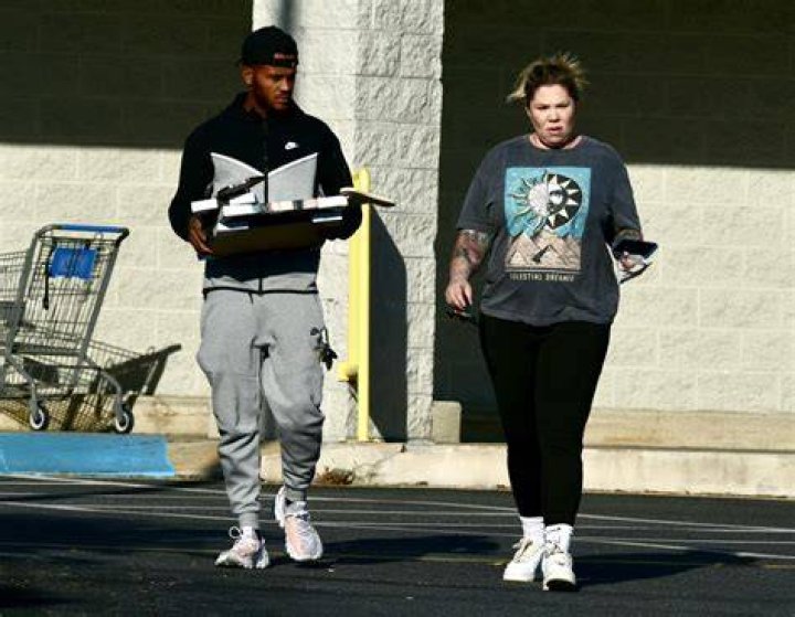 Kailyn was spotted with a baby bump while running errands