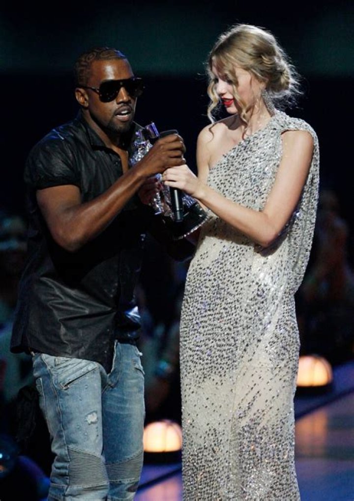 Kanye included Taylor completely nude in the music video for Famous