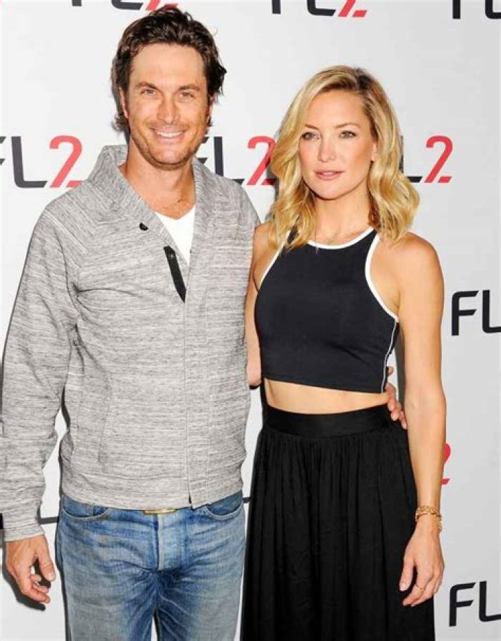 Kate and Oliver Hudson Recall 'Wild' Story of Discovering They Have a Half-Brother on Their Dad's Side