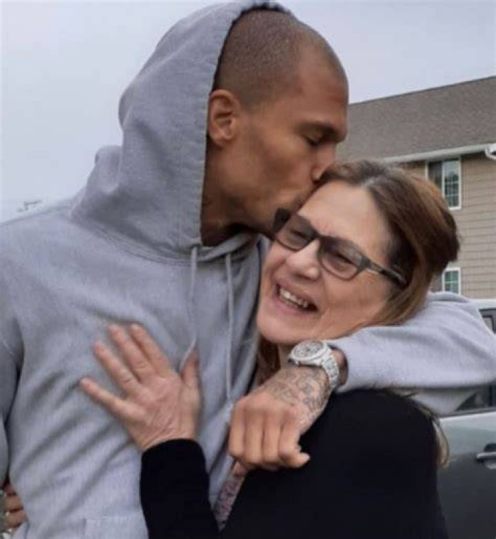 Katherine Angier Wiki, Biography: Jeremy Meeks Mother's Age, Family Katherine Angier Wiki, Biography: Jeremy Meeks Mother's Age, Family