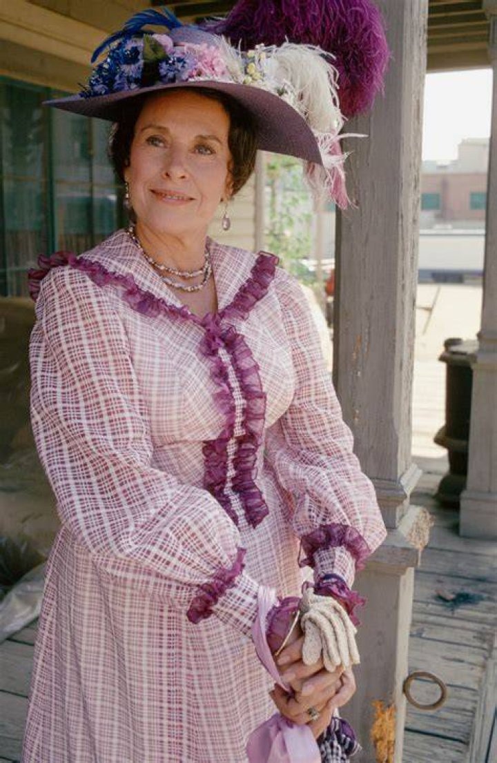 Katherine MacGregor Cause Of Death, Wikipedia, Biography, Age, Husband, Net Worth 2018