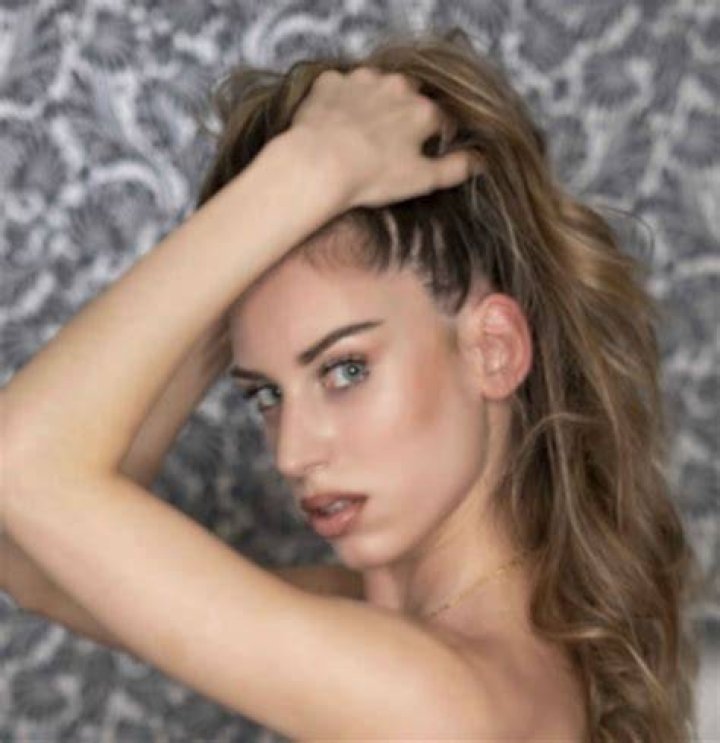 Kayla also has an OnlyFans page with a number of subscribers