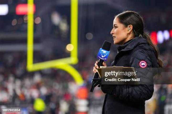 Kaylee Hartung is the stunning reporter of Amazon Prime Video's broadcast team for NFL Thursday Night Football