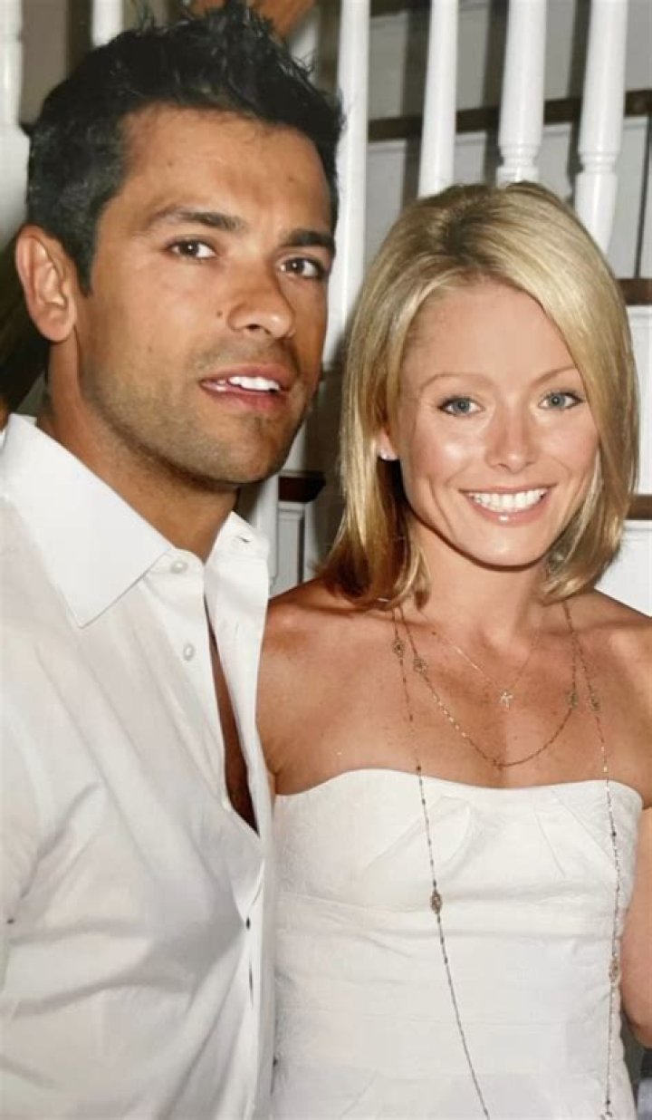 Kelly Ripa is married with children