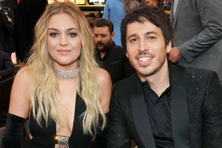 Kelsea Ballerini and Morgan Evans' six-year relationship ended in divorce