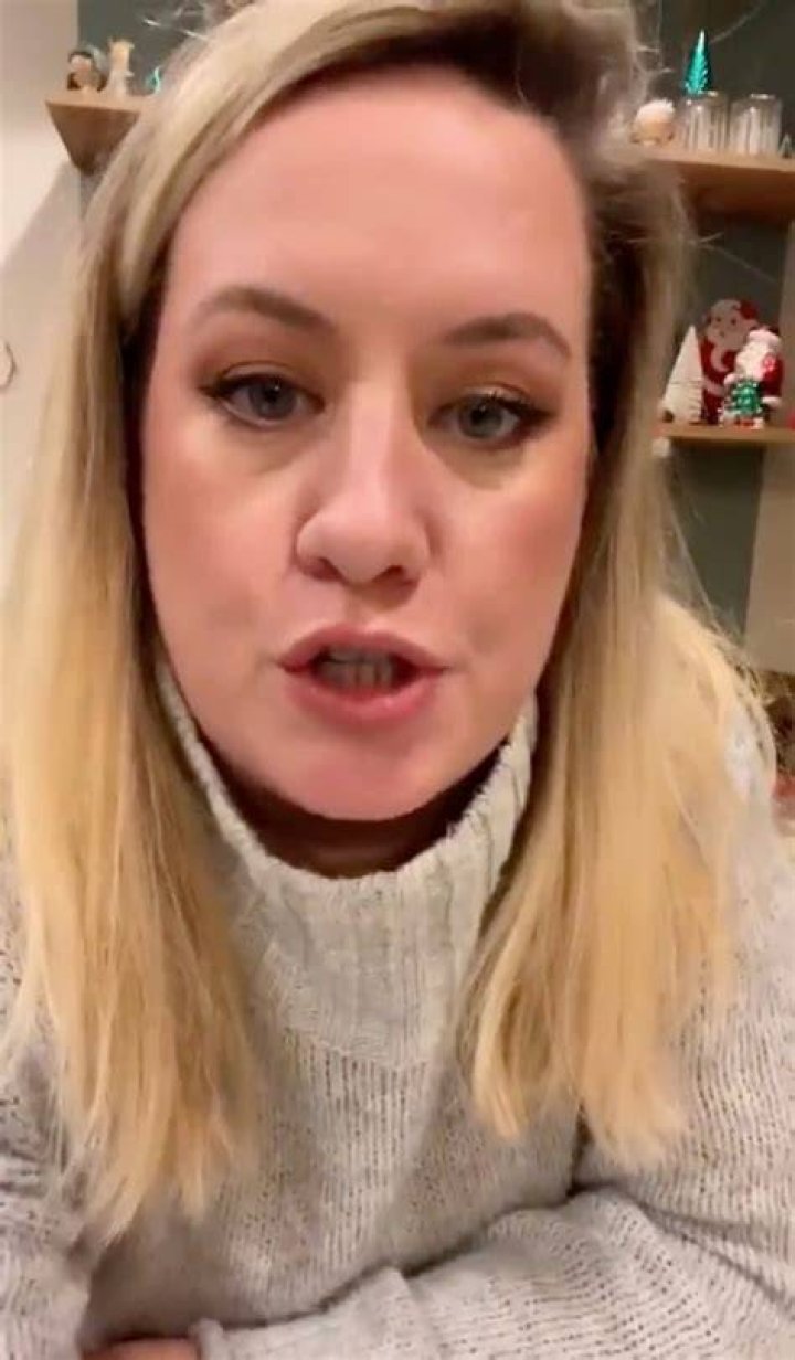 Kelsey Sneddon, who pretended to be his mum, called him out and said he was doing it all wrong