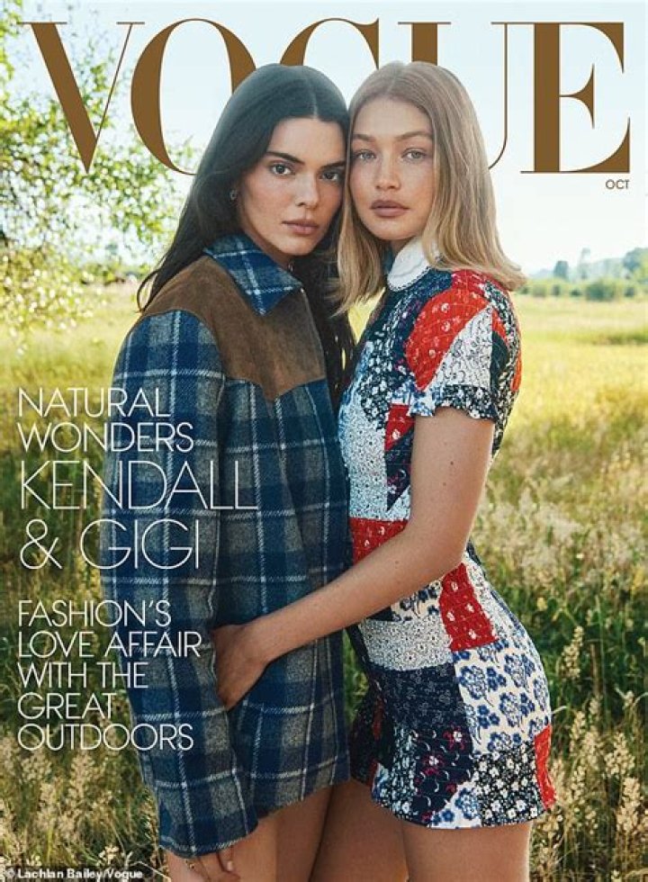Kendall was in the front of the picture while showing off her curves