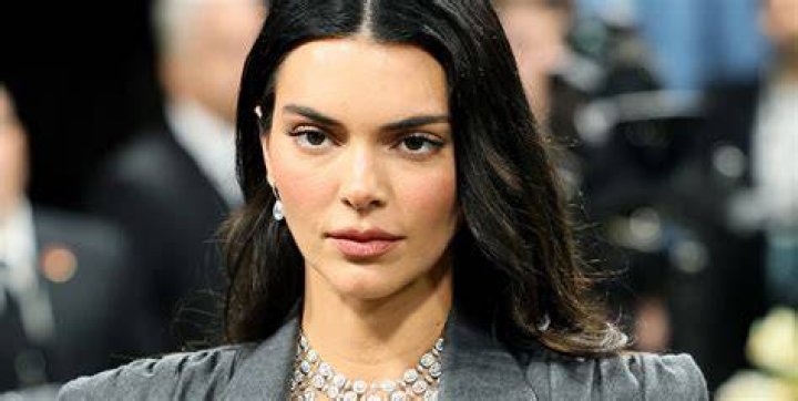 Kendall went for a typically eye-catching look on the red carpet