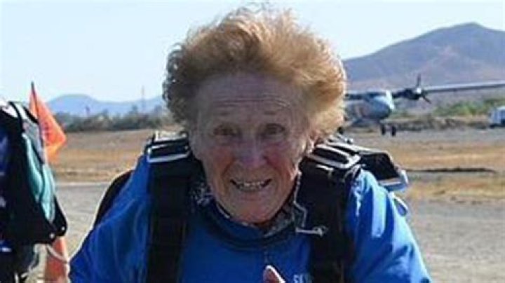 Kim forged her parents' signatures in 1959 to make her first jump at 20