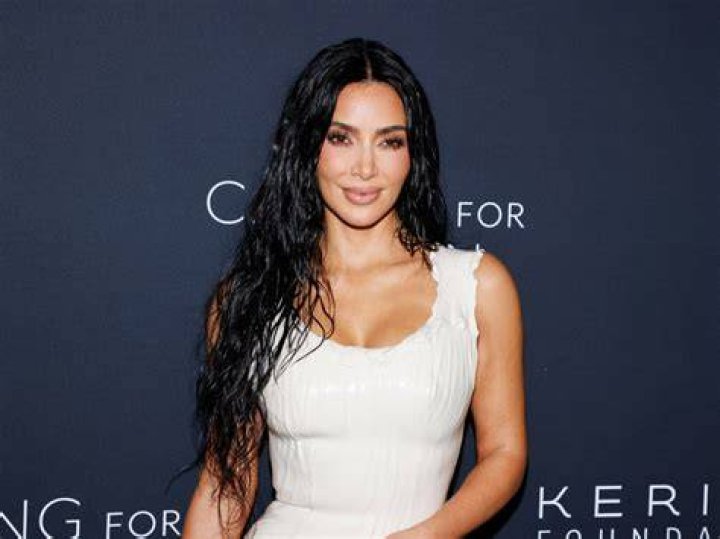 Kim has been known to travel in a limousine while body guards jog beside