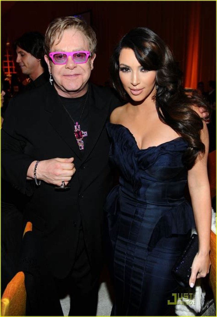 Kim Kardashian - Elton John Oscar Party