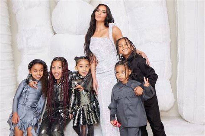 Kim Kardashian has fun on the beach with her girlfriends and takes part in a personal photo shoot while on vacation at Casa Aramara, Punta Mita, Mexico.