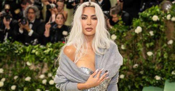 Kim Kardashian Worried If She Backed Out Kris Humphries Wedding Shed Look Like Runaway Bride