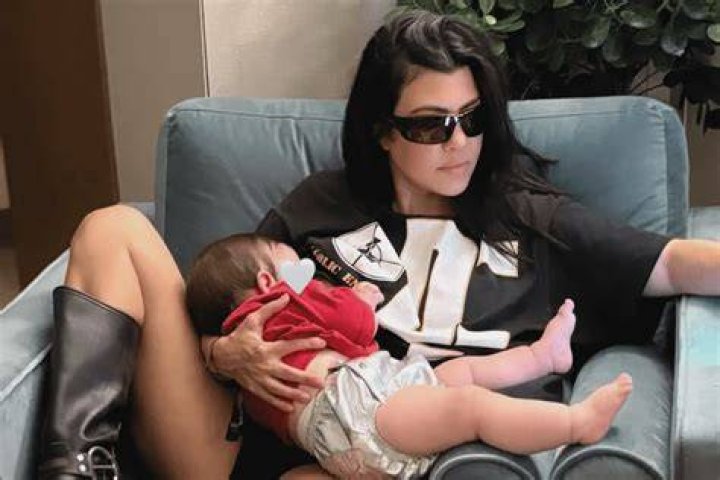 Kourtney looked as cute as a teacup in Tokyo