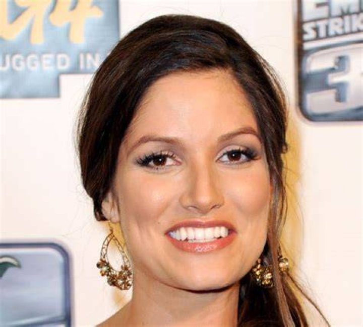 Kristin Adams Net Worth, Income, Salary, Earnings, Biography, How much money make?