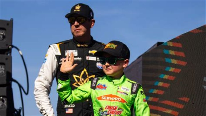 Kyle announced his son's birth on Thanksgiving