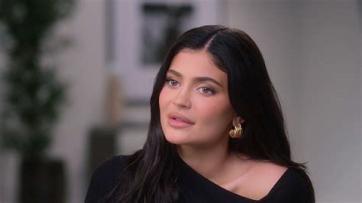 Kylie has been communicating with Travis through social media