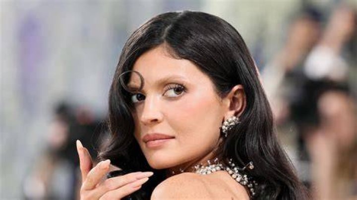 Kylie raised eyebrows when she dyed her hair pink and jetted to Paris