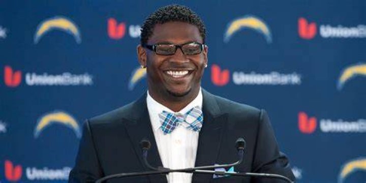 LaDainian Tomlinson Net Worth, Income, Salary, Earnings, Biography, How much money make?