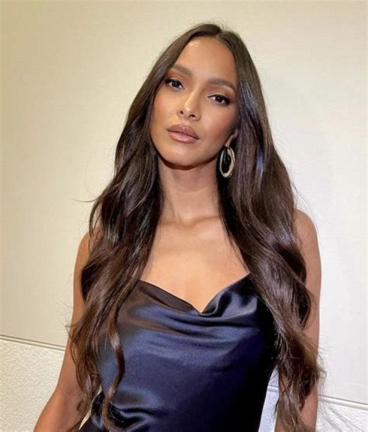 Lais became a Victoria's Secret angel in 2015