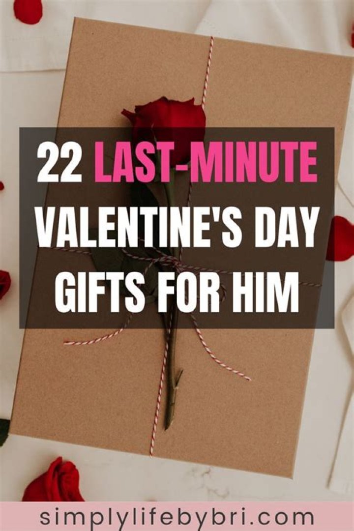 last-min-valentines-day-gifts-versace-perfume
