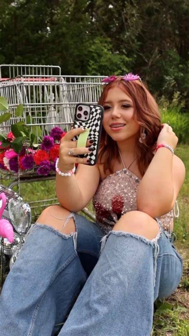 Last month, Aubree showed off off brand new purple hair in a family snap