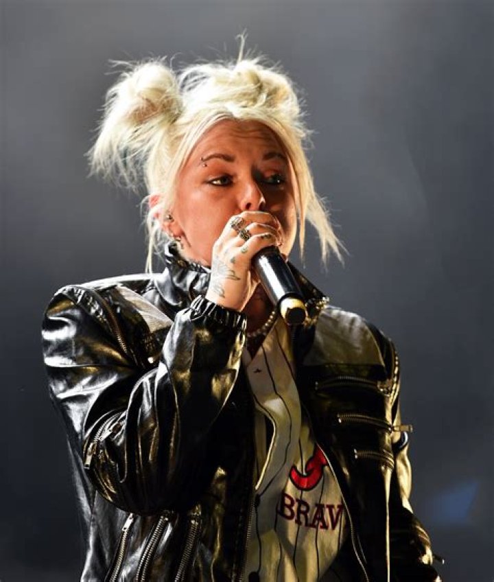 Lauren Sanderson Age, Wikipedia, Biography, Height, Weight, Net Worth in 2021 and more