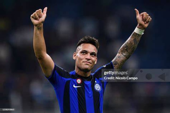 Lautaro Martinez&rsquo;s stunning Wag is stunning Agustina Gandolfo
