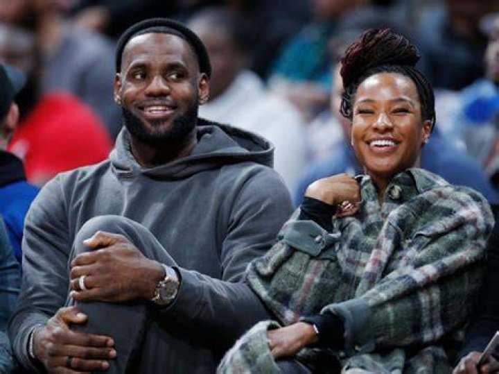LeBron James and his wife Savannah James attend the premiere Of Netflix&rsquo;s &ldquo;Hustle&rdquo;