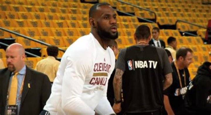 Lebron James warming up before a game against the Charlotte Hornets